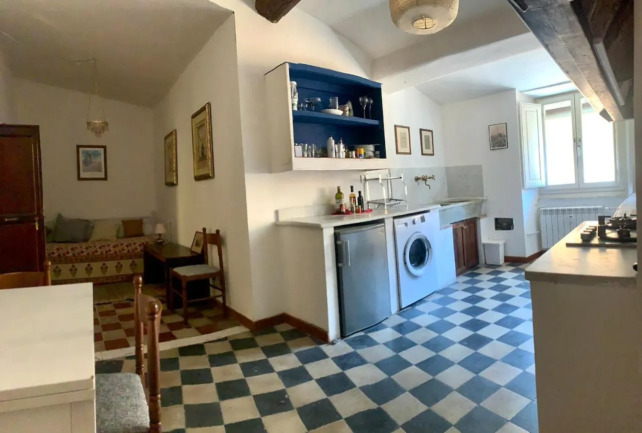 Apartmán Matteotti 45 Sarzana 0*,  Itálie